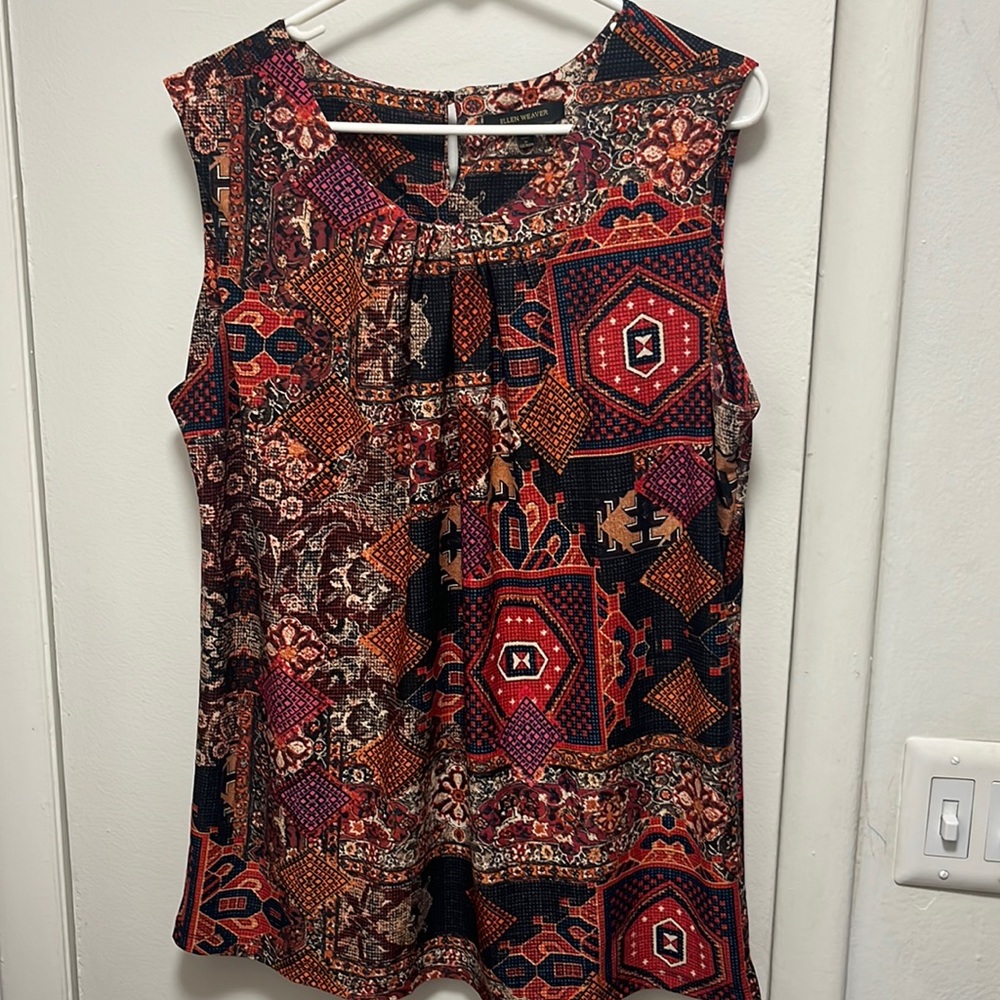 Cute!! Mint condition blouse!!!